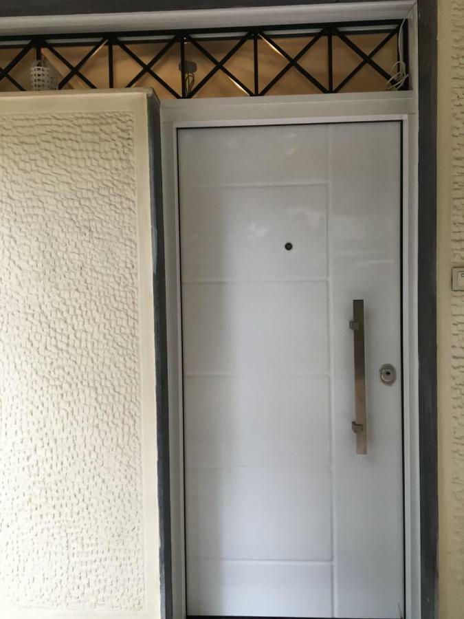 Anastasis Apartment In Palaio Faliro เอเธนส์ ภายนอก รูปภาพ